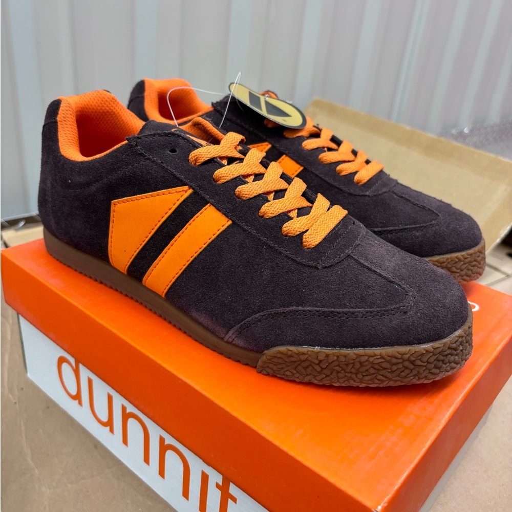 BNIB Dunnit Dark brown/orange, Womens 9&10US!